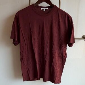 🌿 NWOT🌿 CLASSIC TSHIRT 🌿 BANANA REPUBLIC 🌿 XL 🌿 BURGUNDY